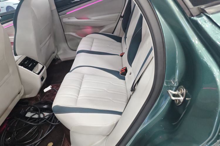 Used Volkswagen ID.7 VIZZION 2024 First Edition Left Rear Seat