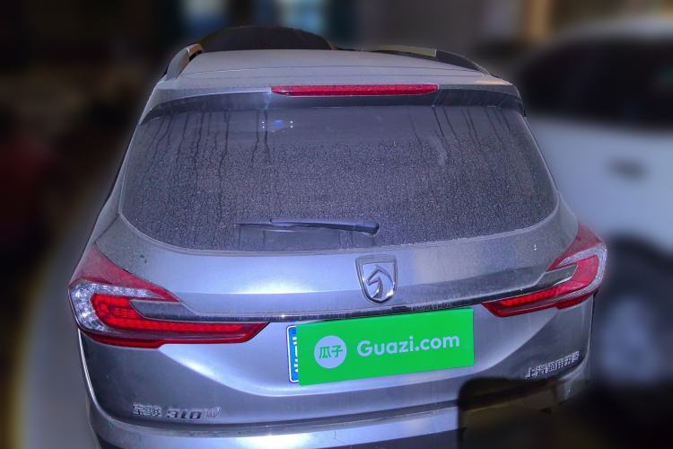 Used Baojun 310W 2017 1.5L Manual Fashion Model China V