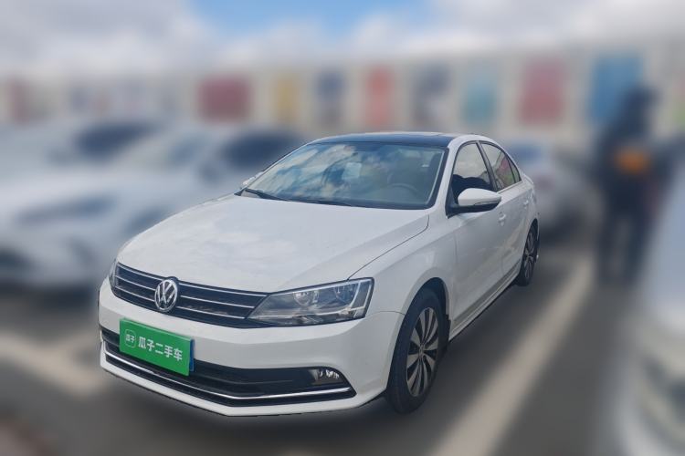 Used Volkswagen Sagitar 2015 1.6L Manual Comfort Model