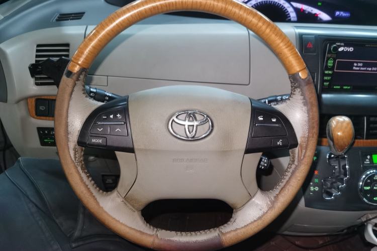 Used Toyota Previa 2006 2.4L 7-Seater Luxury Edition Steering Wheel