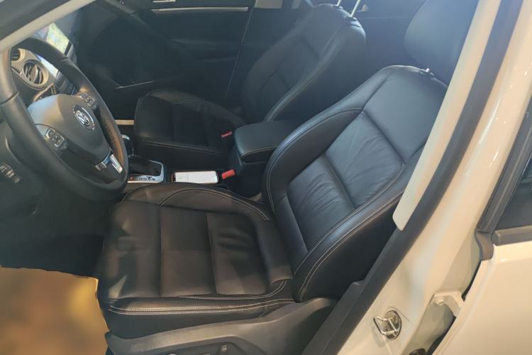 Used Volkswagen Tiguan L 2017 300TSI Automatic Two-Wheel Drive Silk Road Comfort Edition