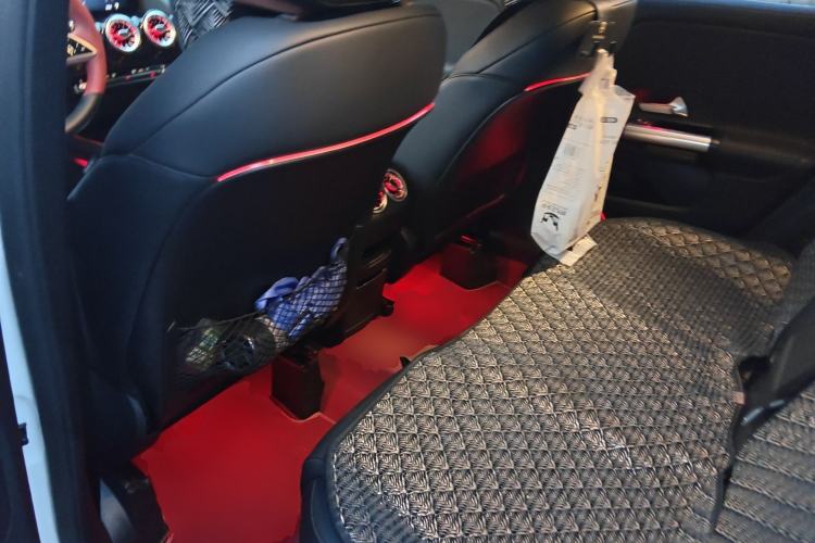 Used Mercedes-Benz GLA 2024 GLA 200 Left Rear Seat