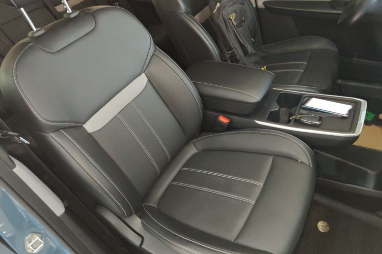 Used Venucia VX6 2023 520 Air