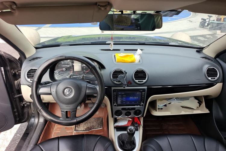 Used Volkswagen Lavida 2013 Classic 1.6L Manual Fashion Edition