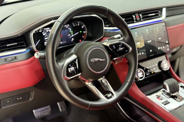 Used Jaguar F-PACE 2023 P250 R-Dynamic BLACK