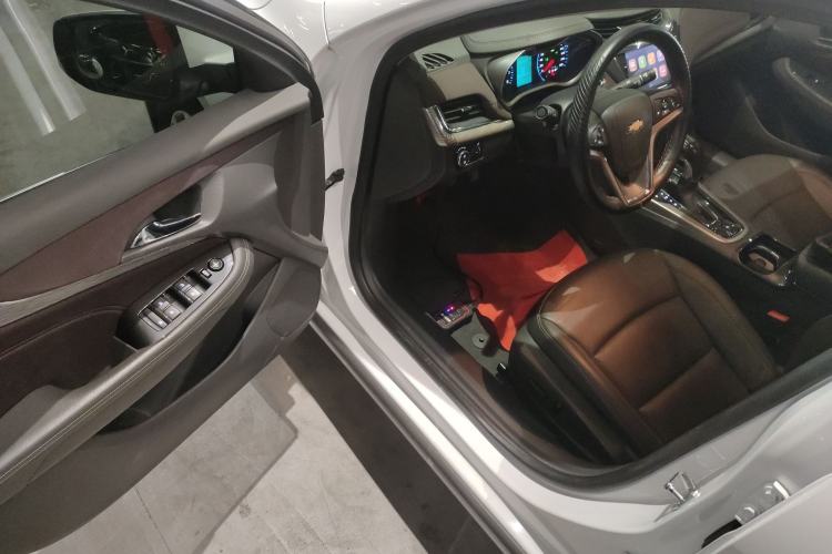 Used Chevrolet Malibu 2018 530T Automatic Luxury Edition Driver Seat