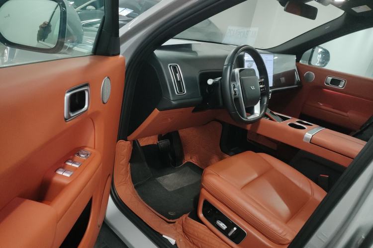 Used Li Auto L9 2022 Max model
