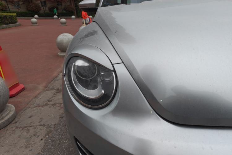 Used Volkswagen Beetle 2014 2.0 TSI Turbo Version Right Front Headlight