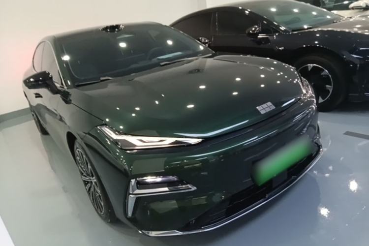 Used Geely Galaxy 8 2025 130km EM-P Starship Edition
