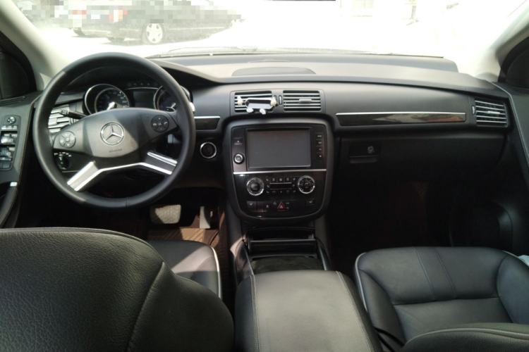 Used Mercedes-Benz R-Class 2017 R 320 4MATIC Business Edition Prestige Model