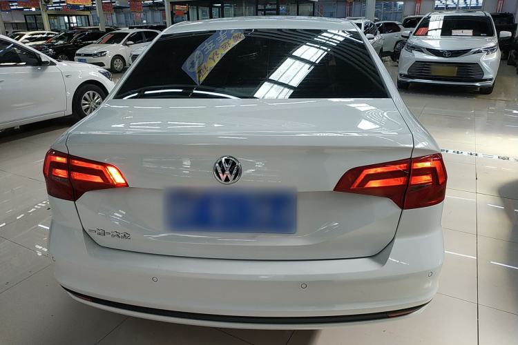 Used Volkswagen Bora 2021 1.5L Automatic Fashionable Smart Connectivity Version
