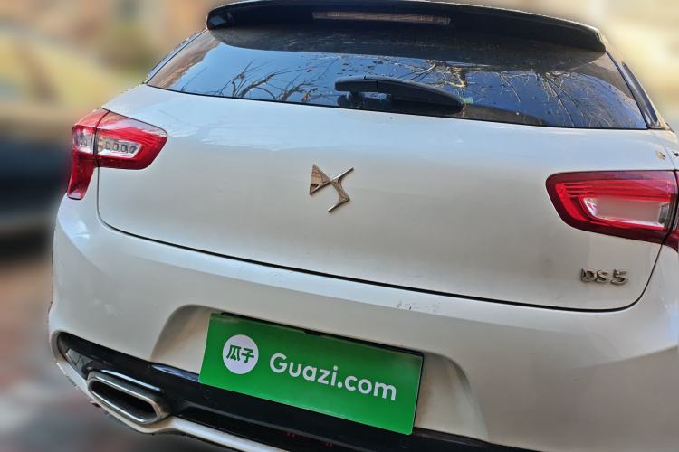 Used DS 5 2014 1.6T Luxury Edition THP160