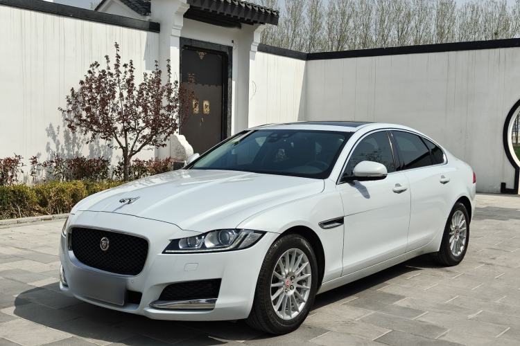 Used Jaguar XF 2016 XF 2.0T Two-Wheel-Drive Luxury Edition