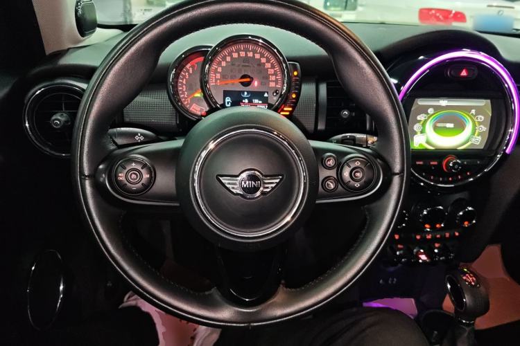 Used MINI MINI 2015 1.5T COOPER Excitement Five-Door Edition