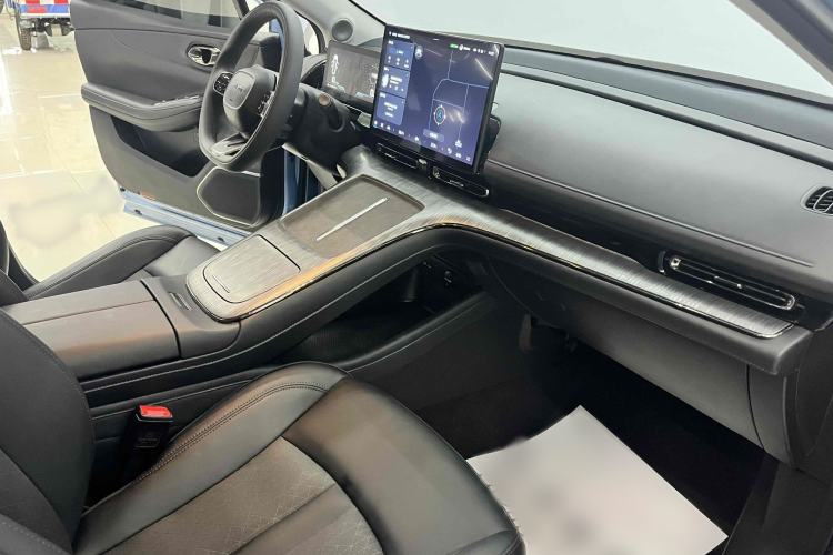 Used AION S Plus 2023 70 Enjoyment Edition Ternary Lithium Interior 4