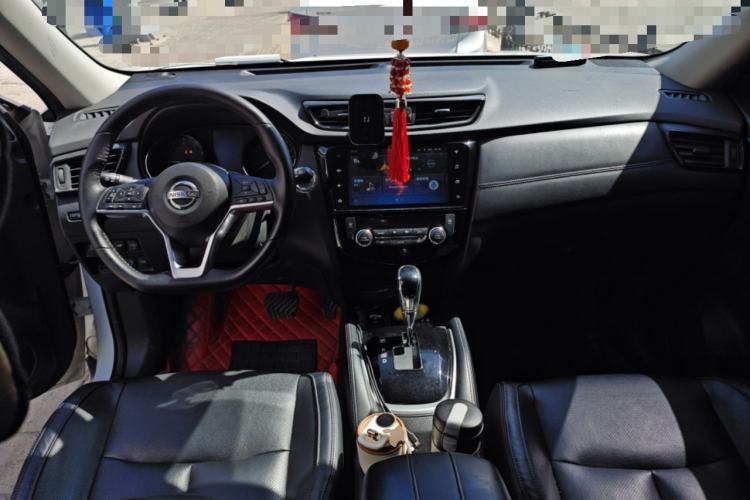 Used Nissan X-Trail 2019 2.5L CVT Smart Connect Luxury Edition 4WD Center Console