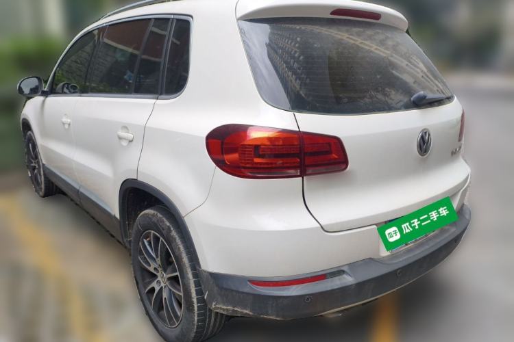 Used Volkswagen Tiguan 2015 1.8TSI Automatic Two-Wheel Drive Luxury Model Rear Left 45 Deg