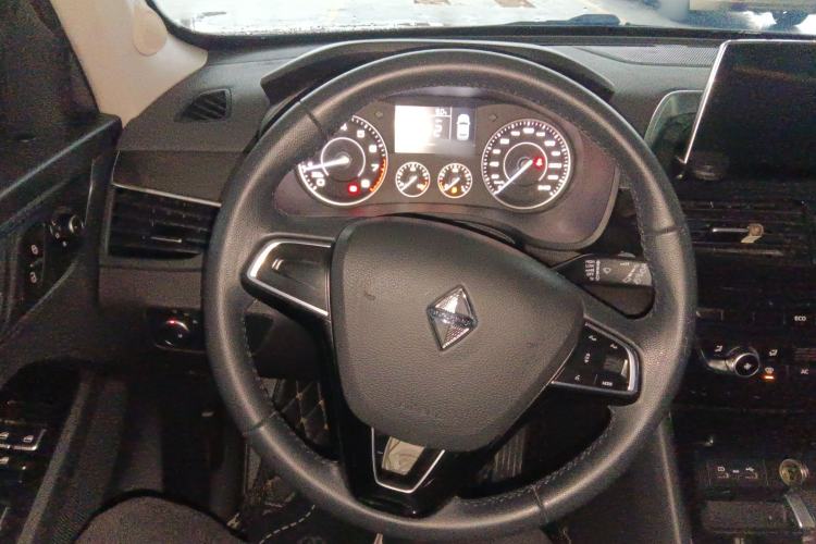 Used BORGWARD BX5 2017 20TGDI Automatic Two-Wheel Drive Pioneer Edition