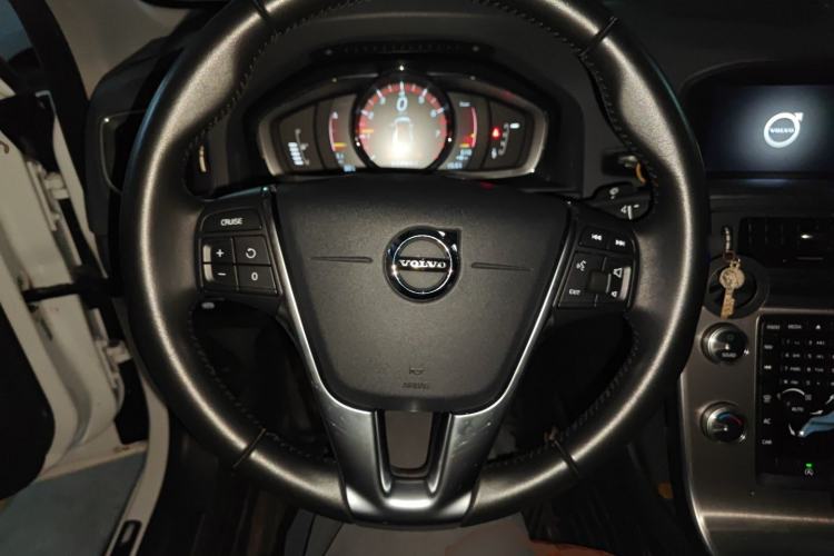 Used Volvo S60 2018 S60L T4 Smart & Ambitious Edition