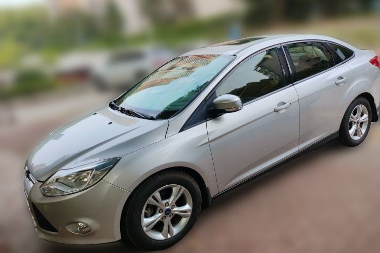 Used Ford Focus 2012 Sedan 1.6L Automatic Fashion Edition