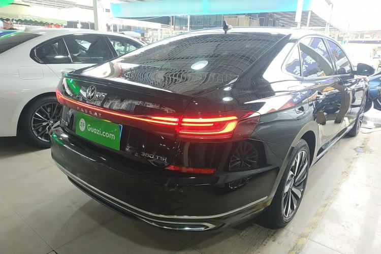 Used Volkswagen Passat 2022 380TSI Luxury Edition Rear Right 45 Deg