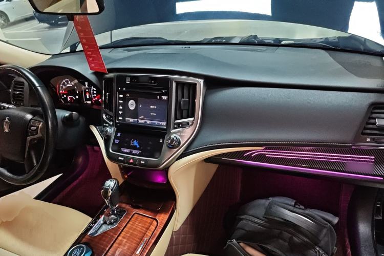 Used Toyota Crown 2015 2.0T Fashion Edition