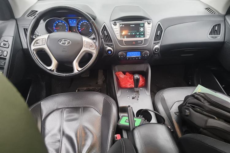 Used Hyundai ix35 2013 2.0L Automatic Two-Wheel Drive Smart GLS China IV Standard