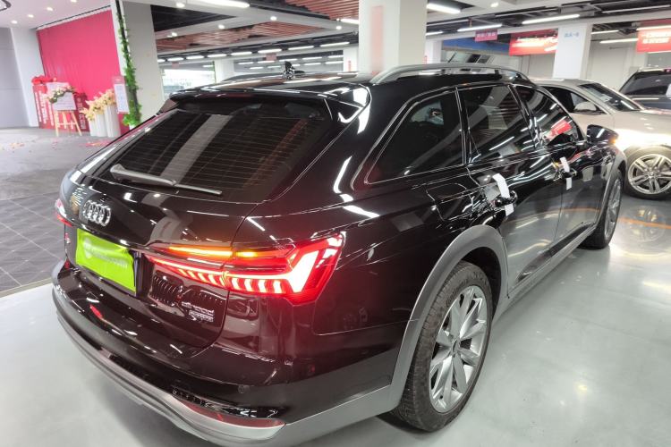 Used Audi A6 2024 allroad quattro 55 TFSI Prestige Off-Road Model