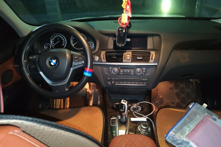 Used BMW X3 2011 xDrive28i Luxury Model
