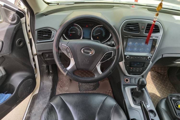 Used GAC Trumpchi GS5 2012 2.0L Manual Two-Wheel Drive Elite Edition
