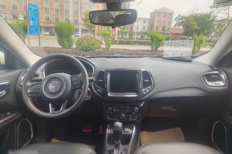 Used Jeep Compass 2017 200T Automatic Family Edition