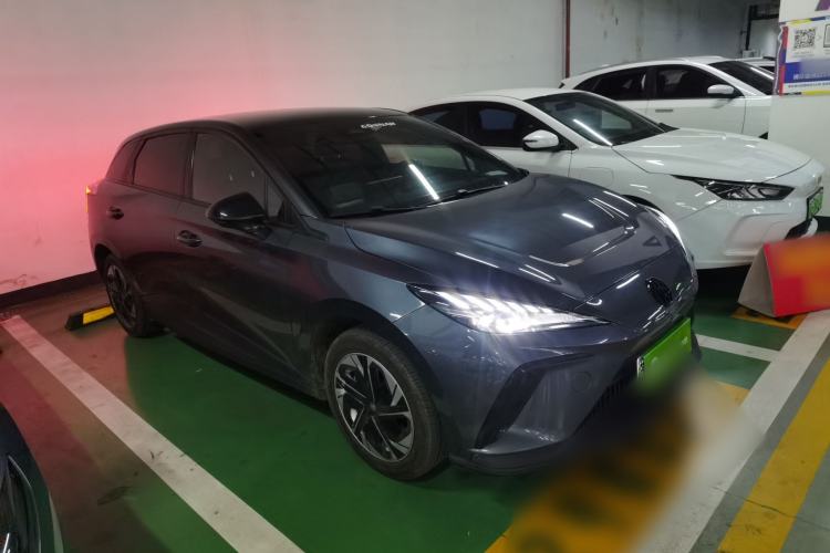 Used MG 4 EV 2022 425 km Luxury Edition
