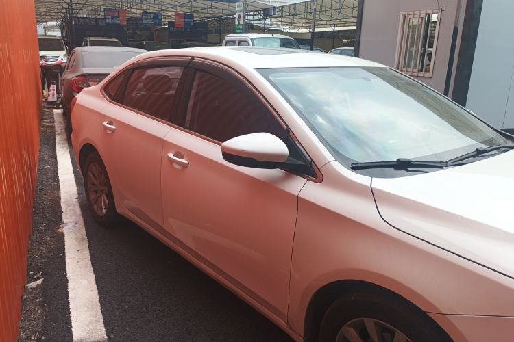 Used Roewe i6 2017 16T Manual Luxury Edition
