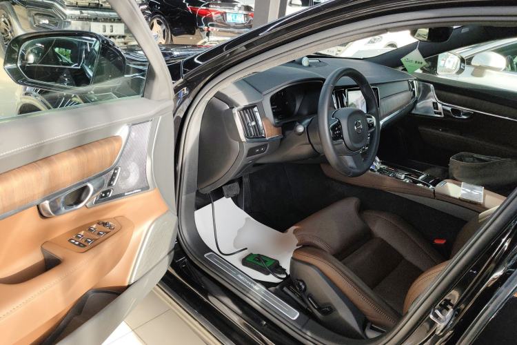 Used Volvo S90 New Energy 2024 Plug-in Hybrid Four-Wheel Drive Long-Range Luxury Smart Edition