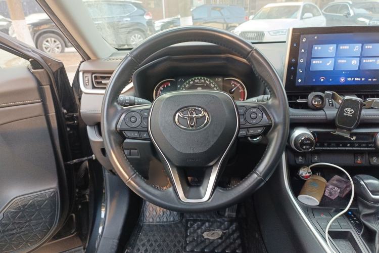 Used Toyota RAV4 2022 2.0L CVT Two-Wheel Drive Fashion Plus Edition
