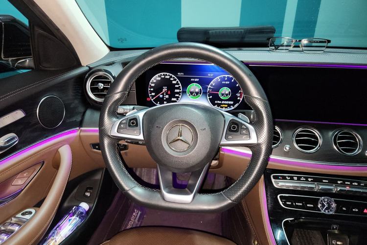 Used Mercedes-Benz E-Class 2017 E 300 L Sporty and Stylish Model
