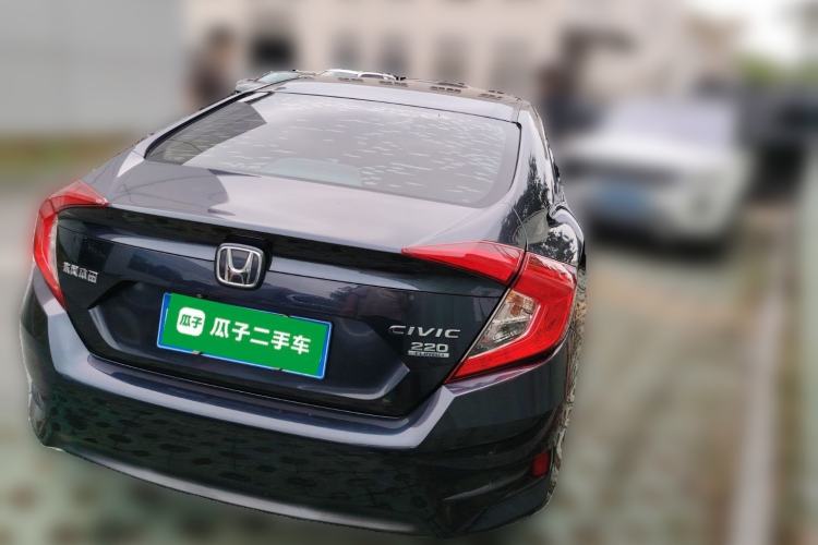 Used Honda Civic 2016 220TURBO CVT Luxury Edition
