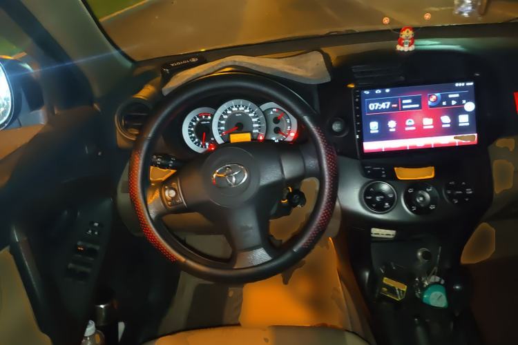 Used Toyota RAV4 2012 Luxurious Edition 2.0L Automatic All-Wheel Drive
