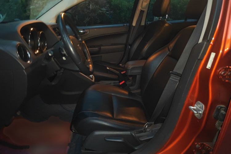 Used Dodge Caliber 2011 2.0 SXT Classic Edition Left Front Seat