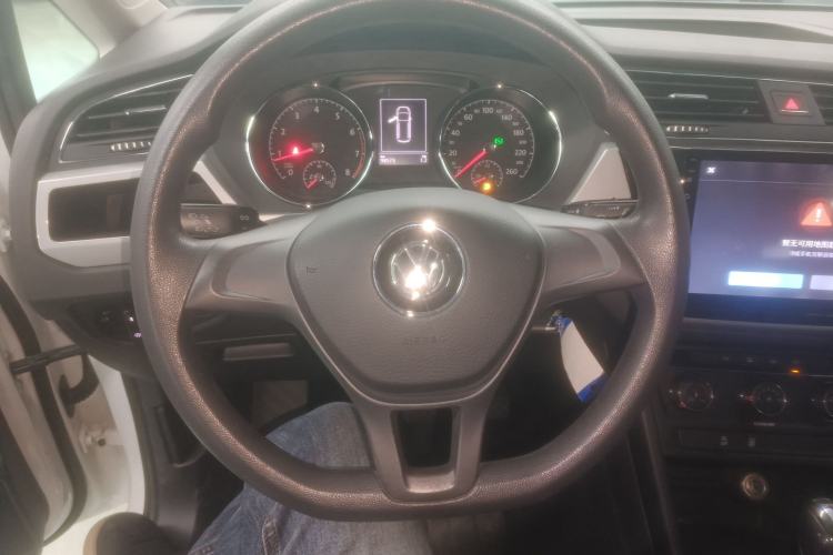 Used Volkswagen Touran 2018 Volkswagen Touran L 280TSI DSG Style Edition 7 Seats China V Emission Standard Steering Wheel