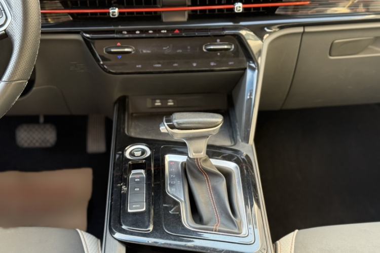 Used Baojun RC-6 2019 1.5T CVT 24-Hour Online Luxury Edition