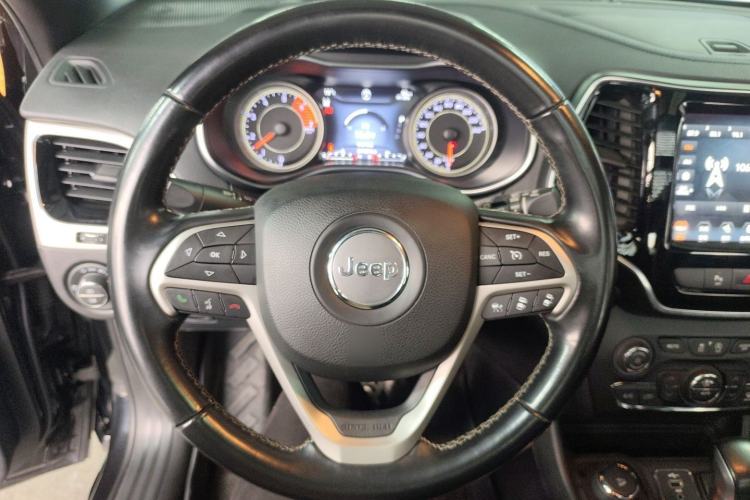 Used Jeep Cherokee 2021 2.0T Four-Wheel Drive 80th Anniversary Edition
