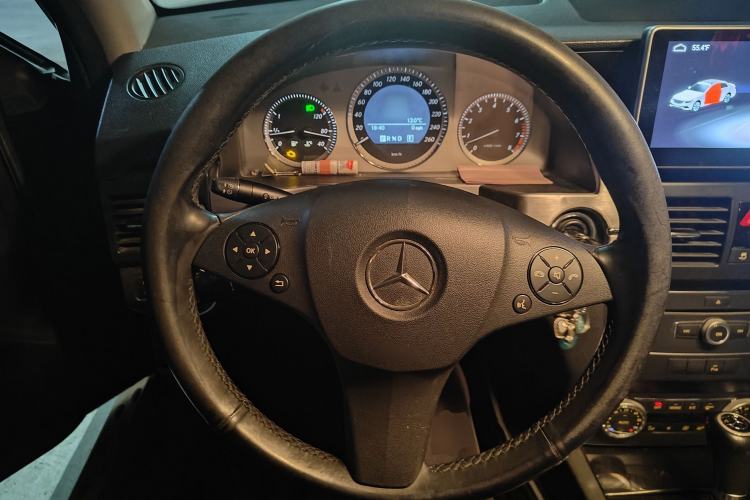 Used Mercedes-Benz GLK-Class 2012 GLK 300 4MATIC Fashion Model