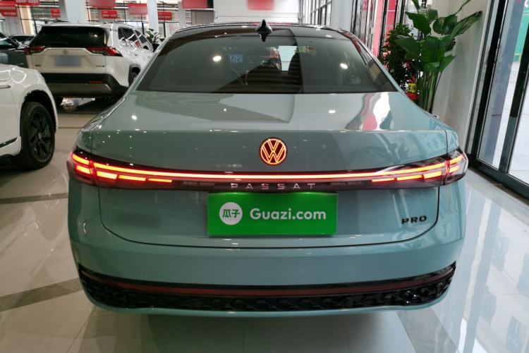 Used Volkswagen Passat 2025 Pro 380TSI Starry Dragon Luxury Edition
