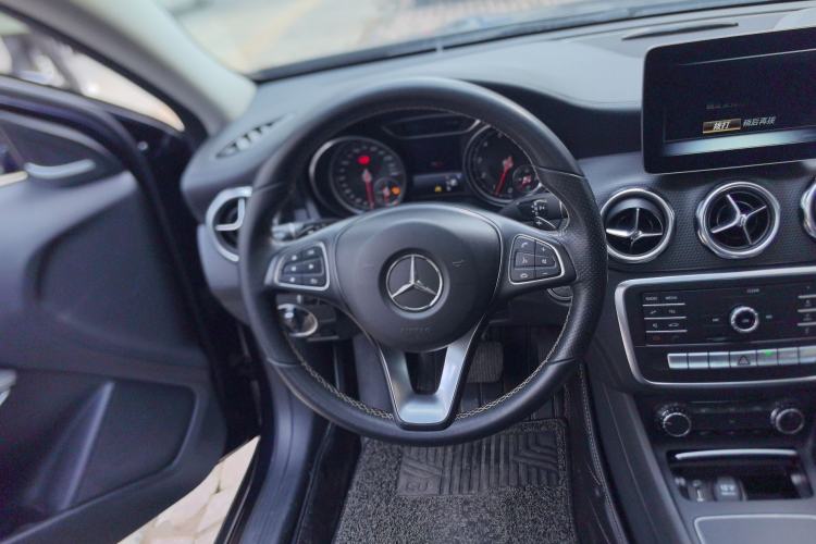 Used Mercedes-Benz GLA 2018 GLA 200 Fashion Model