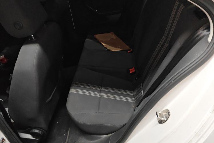 Used Volkswagen Lamando 2015 230TSI DSG Fashion Edition
