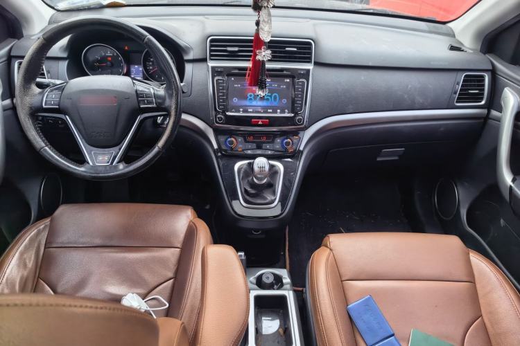 Used Haval H6 2015 Sport Edition 1.5T Manual Two-Wheel Drive Elite Model
