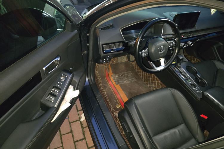 Used Honda Civic 2022 240TURBO CVT Dynamic Control Version
