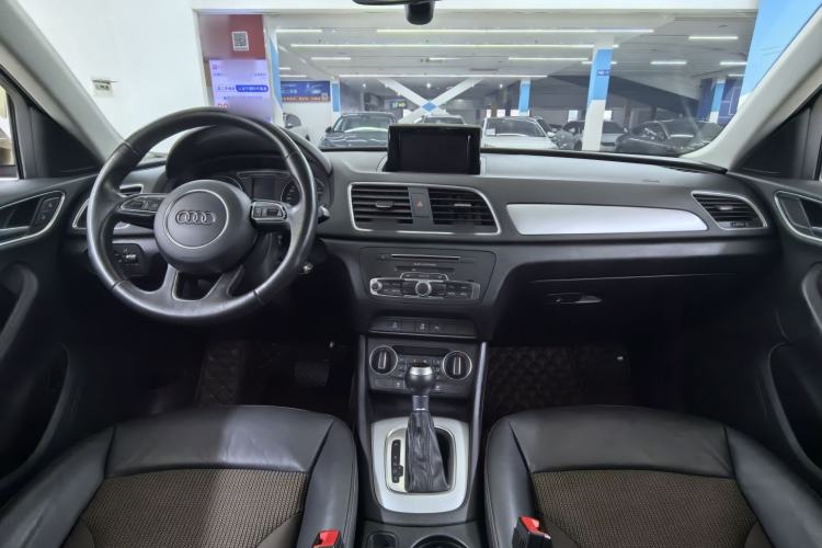 Used Audi Q3 2017 35 TFSI Fashion Model
