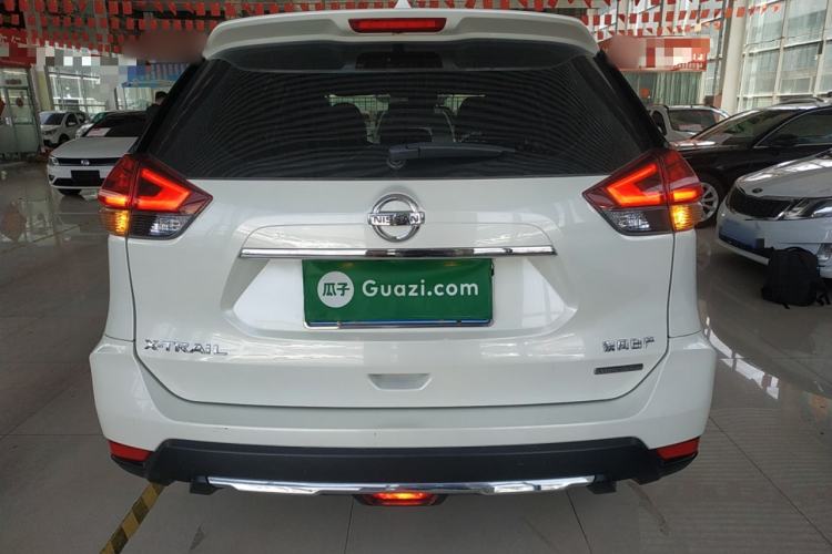 Used Nissan X-Trail 2019 2.0L CVT Smart Connect Comfort Edition 2WD
